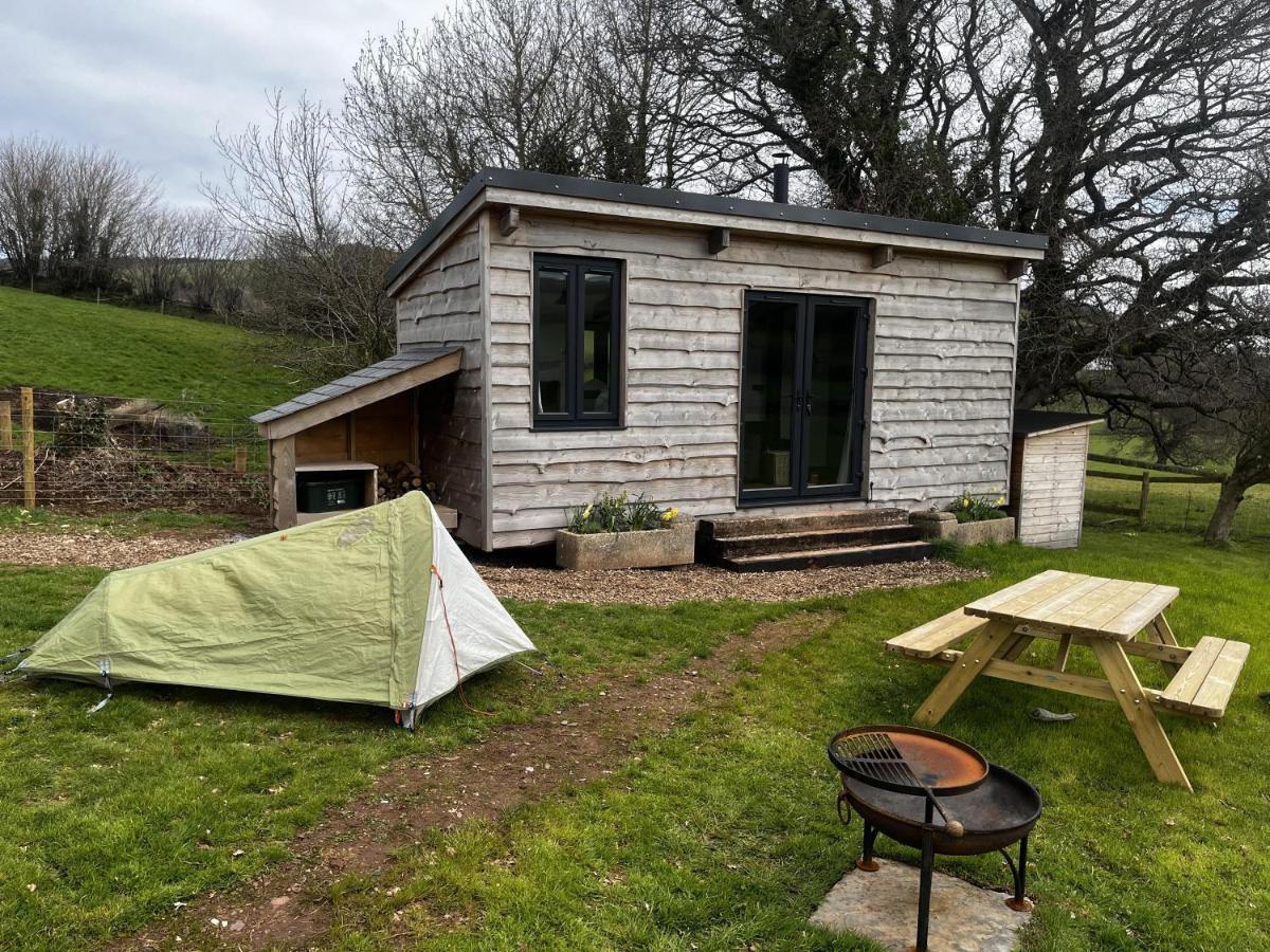 Red Oaks Shepherds Hut *