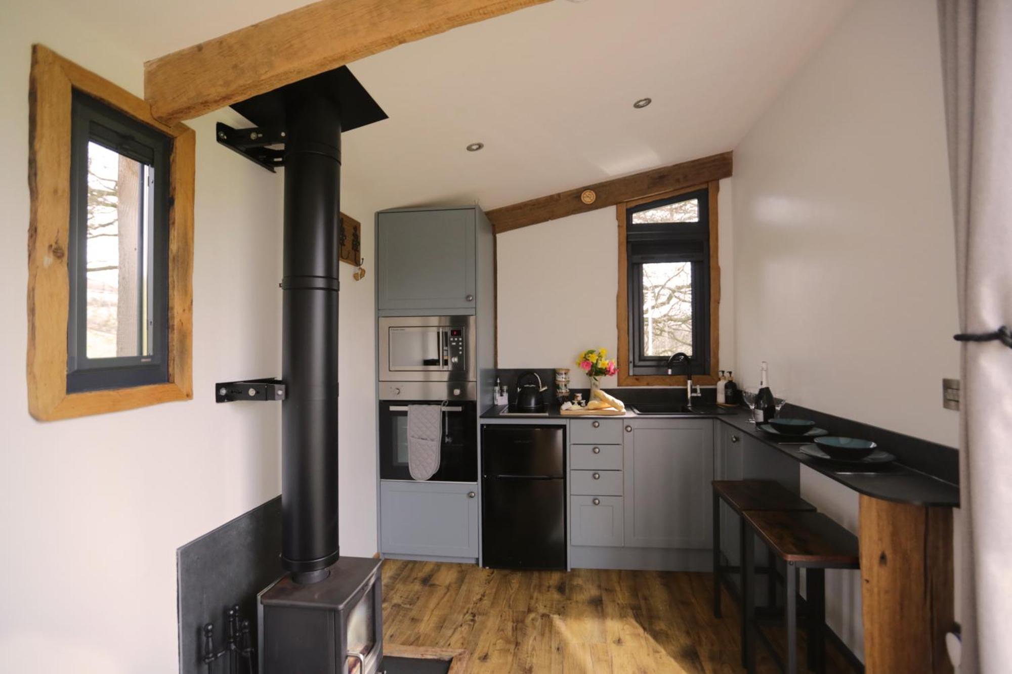 Red Oaks Shepherds Hut *